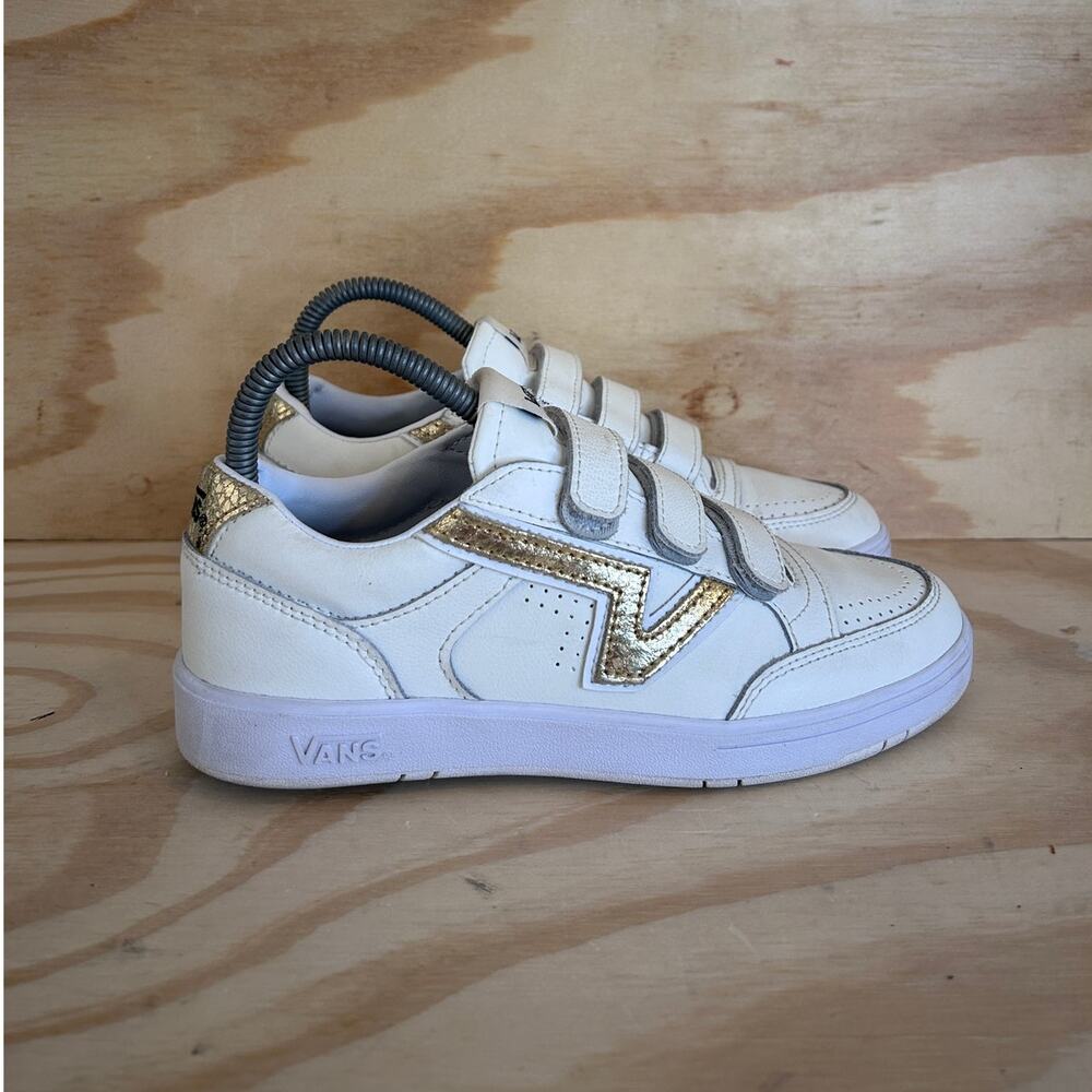 VANS - Lowland Comfycush V Metallic - Athletic Shoes - White - Women's - 7